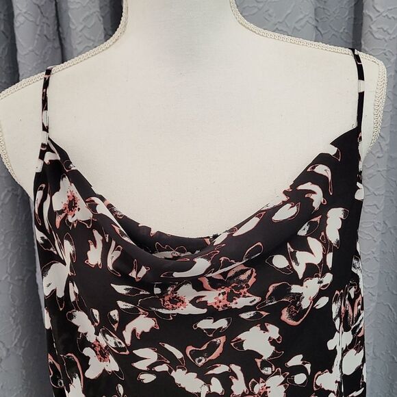 Chelsea28 | Floral Cowl Front Cami | Size: L - Picture 2 of 10